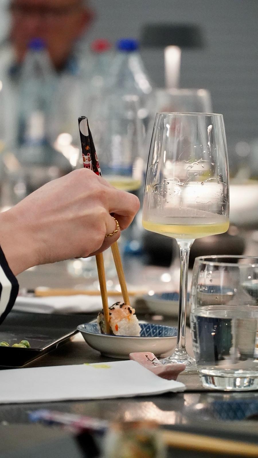 17.10.25 - Wein meets Sushi