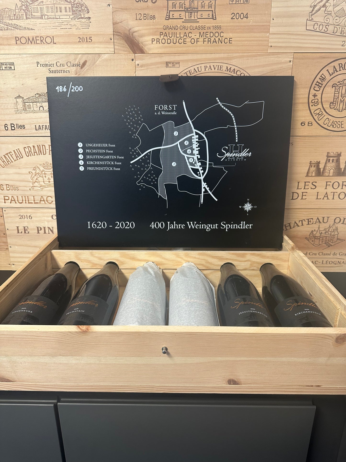 400 Jahre Weingut Spindler – Jubiläumskiste Nr. 186/200 OHK