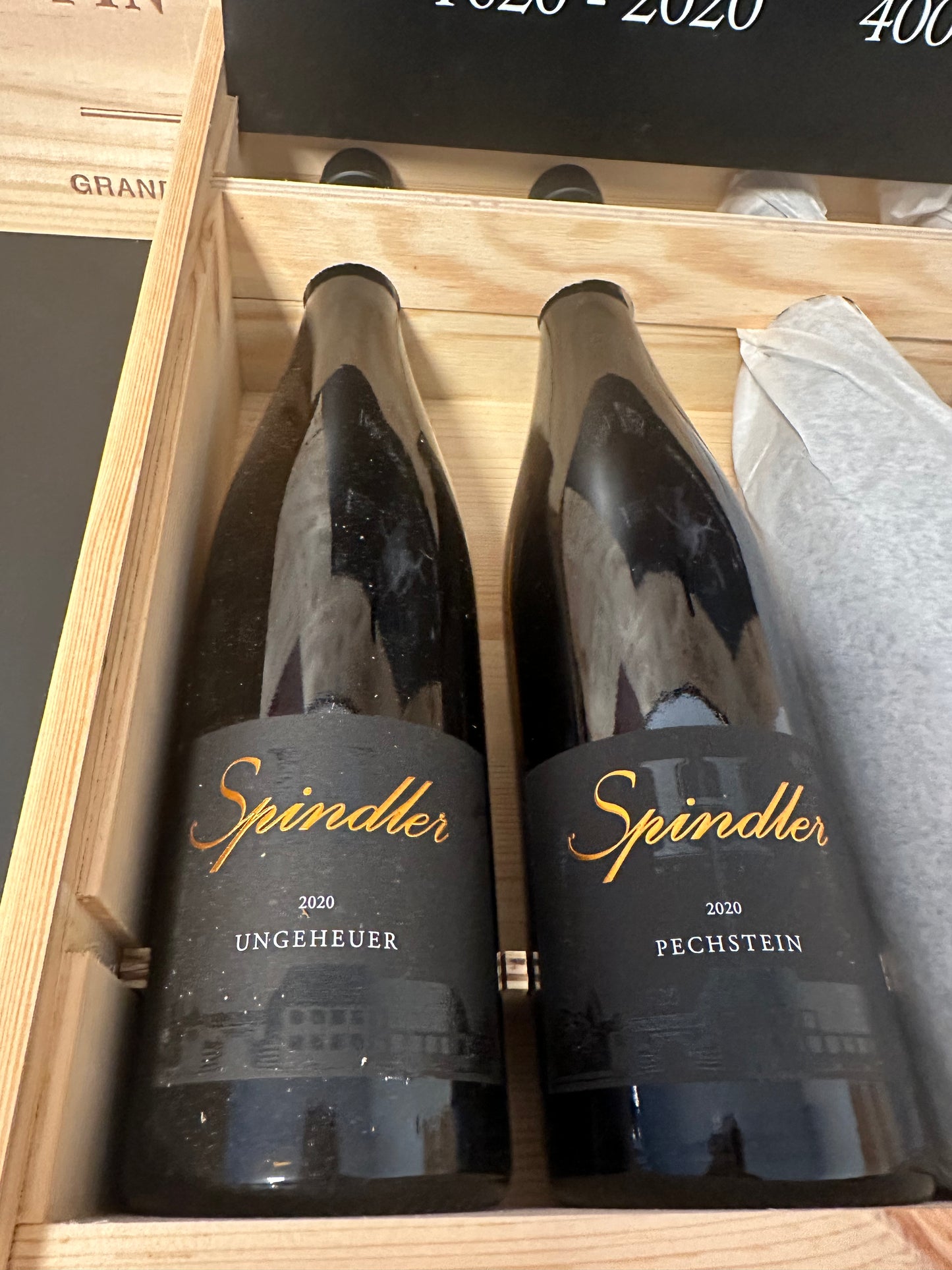 400 Jahre Weingut Spindler – Jubiläumskiste Nr. 186/200 OHK